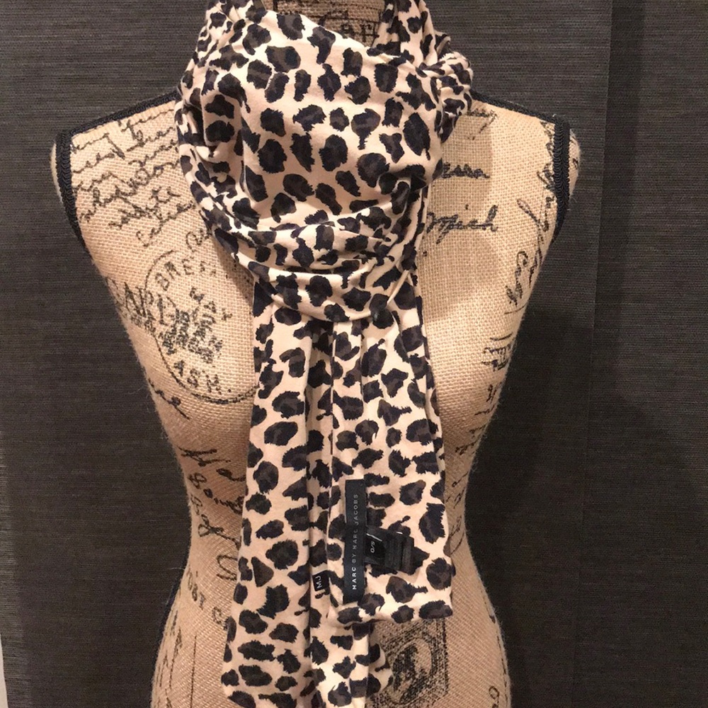 Marc Jacobs - Picture 3 of 7